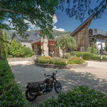 Daire Duplex T4 Cosy, Saint-lary-soulan, Parking Inclus